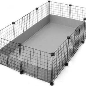Medium silver C&C guinea pig cage with black grids and connectors